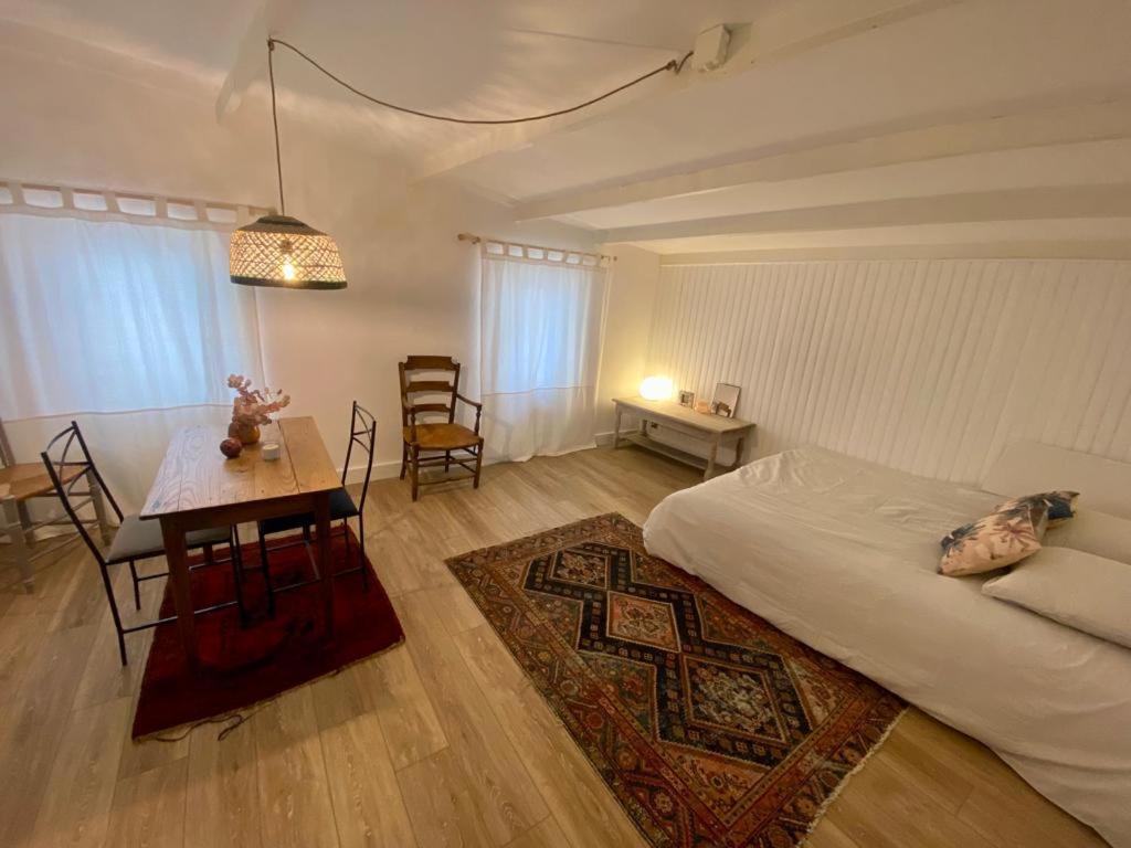 3 Studios Hyeres - Centre Ville Rue Pietonne - Manon Dış mekan fotoğraf
